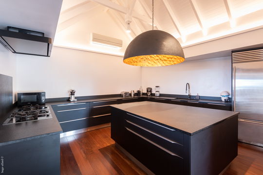 VILLA JABLE KITCHEN & DINING AREA 1