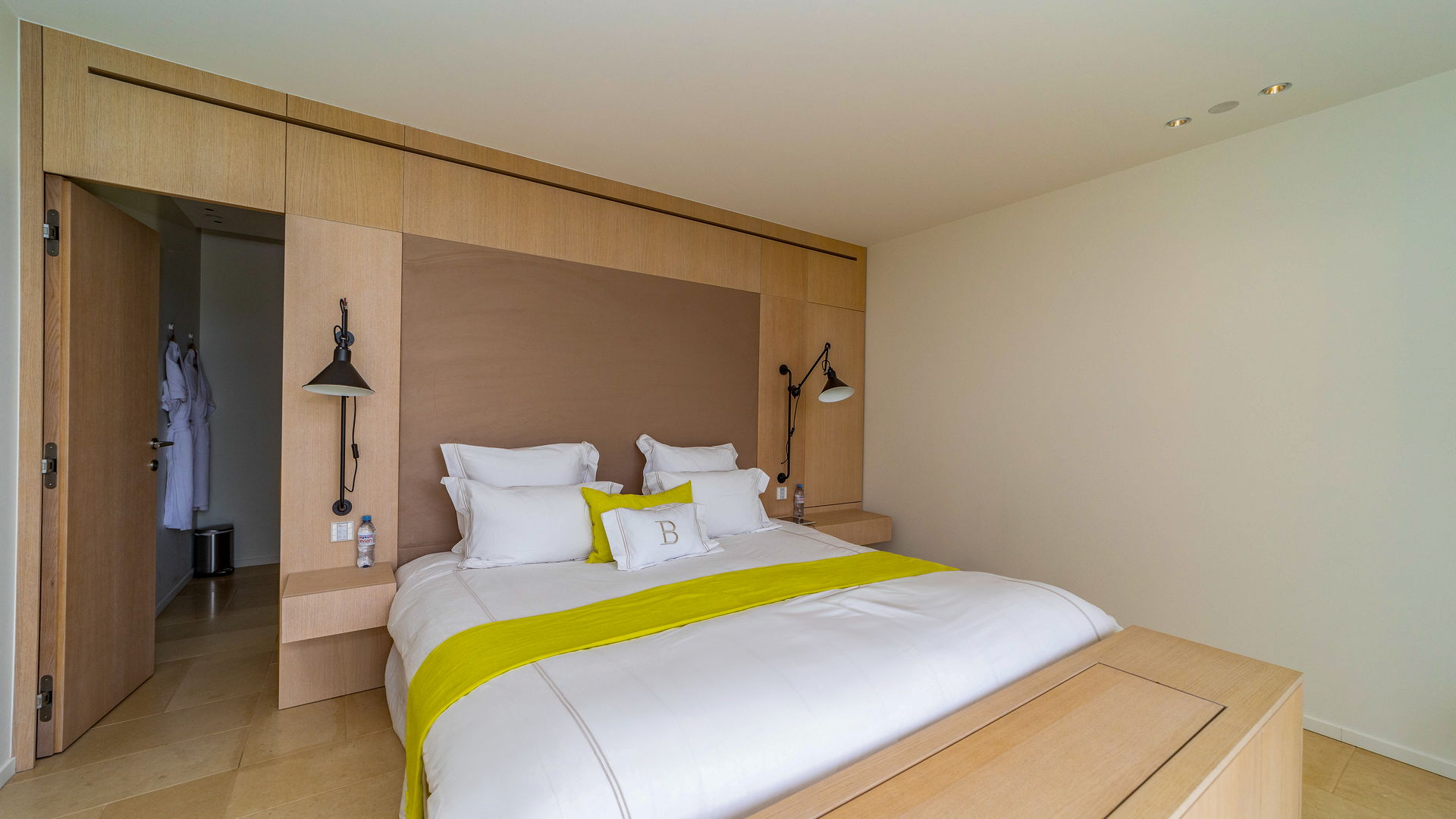 BEDROOM 4