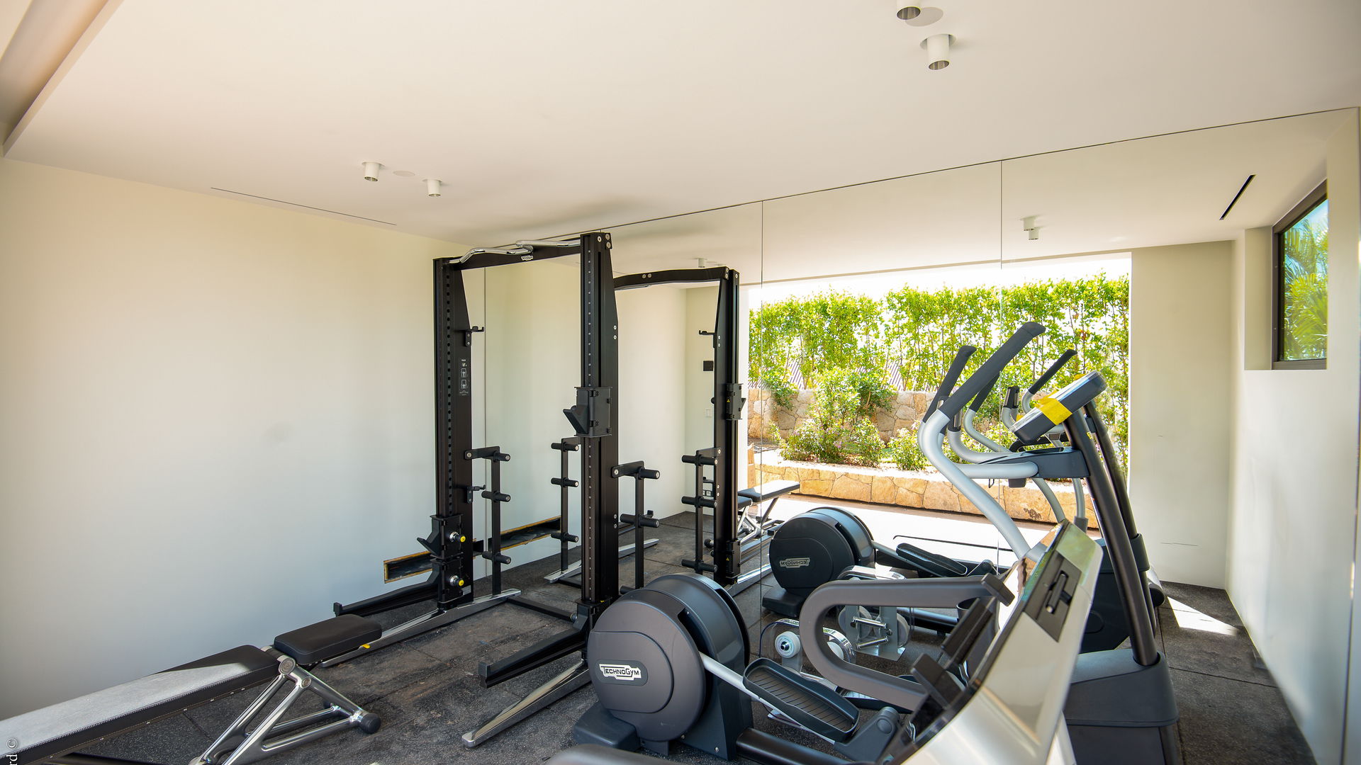 FITNESS AREA