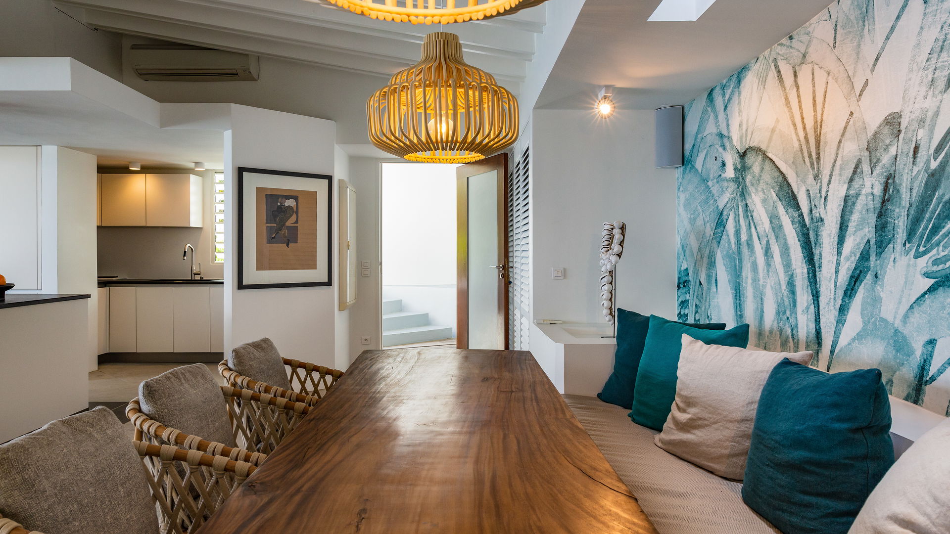 DINING AREAS