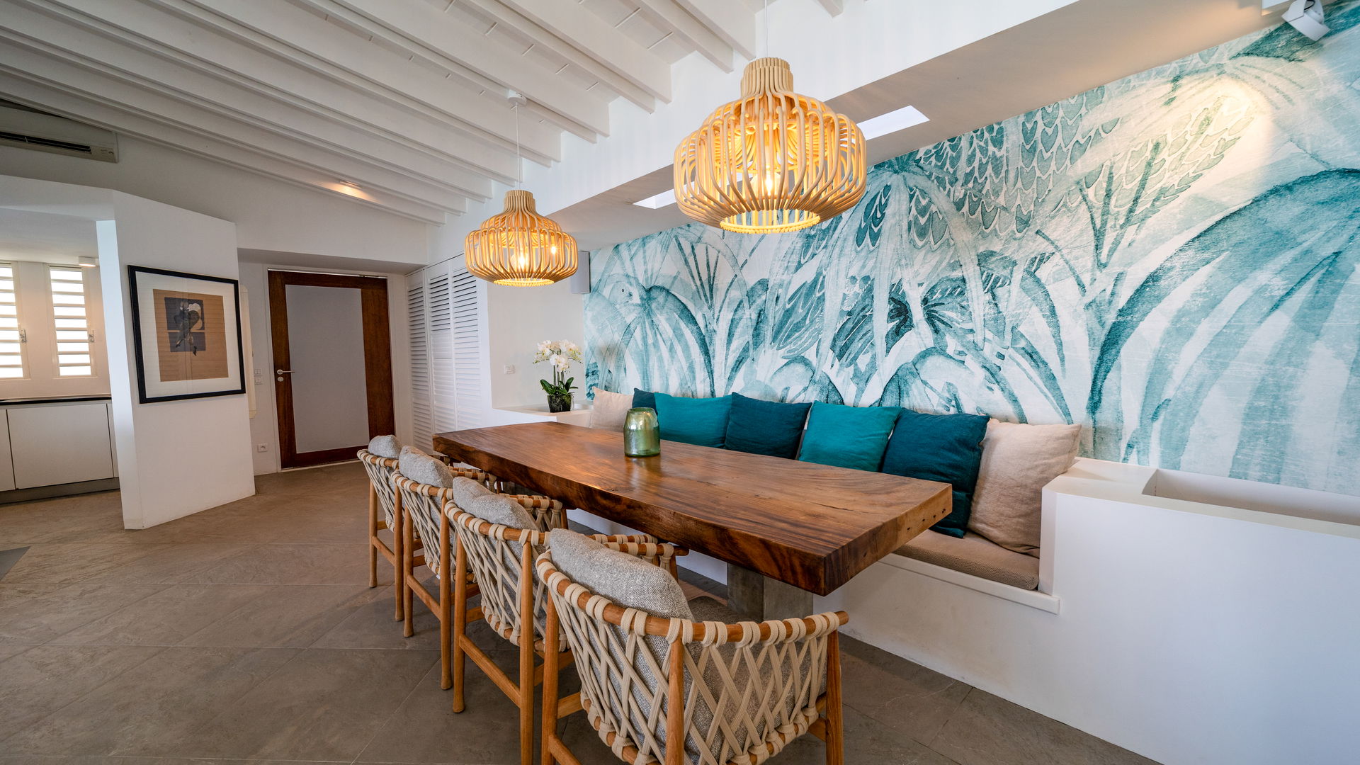 DINING AREAS