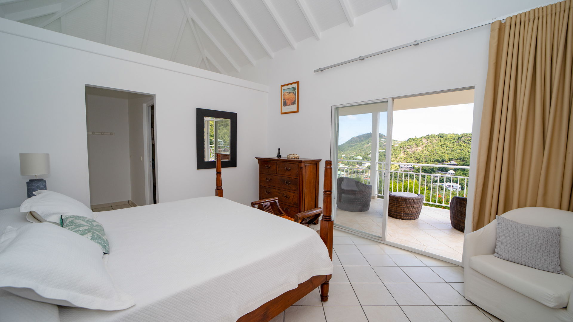 BEDROOM 1