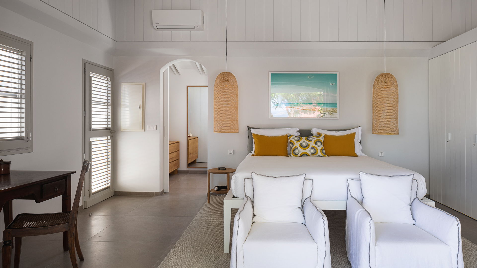 BEDROOM 1
