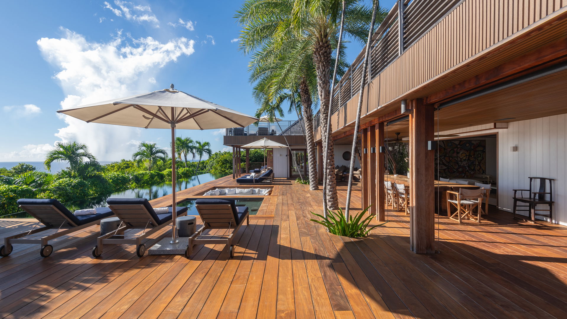 POOL & TERRACE