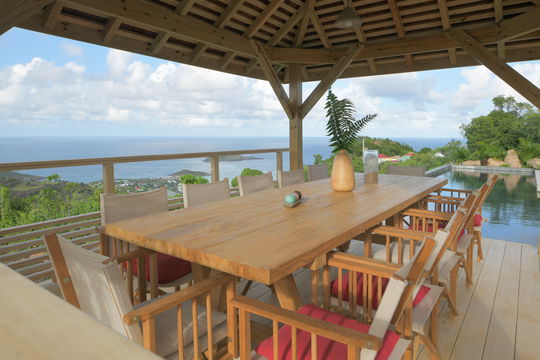 VILLA NATURE DINING AREA 1