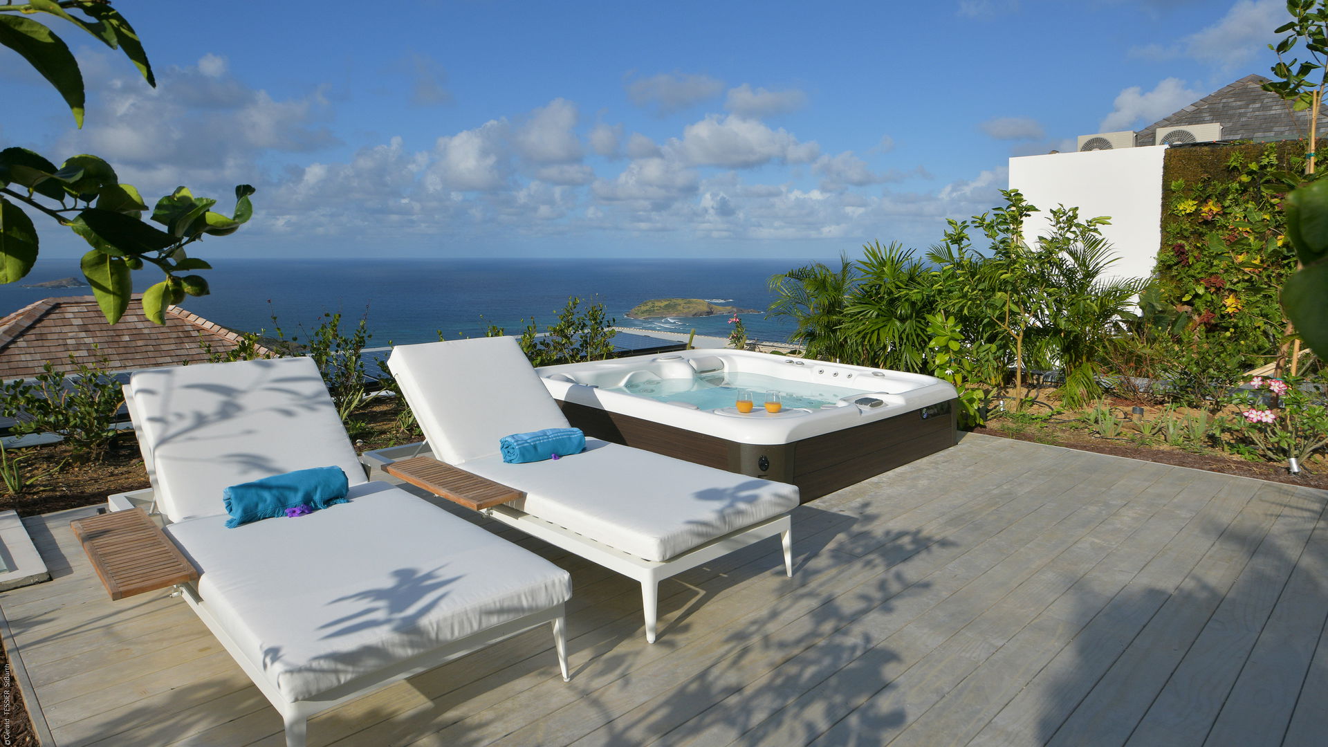 JACUZZI
