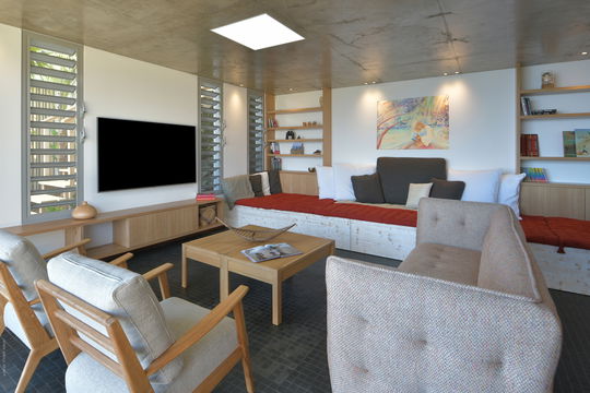 VILLA NATURE LIVING AREA 2