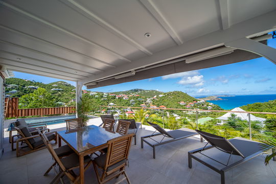 VILLA CYPRAEA KITCHEN & DINING AREA 4