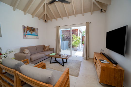 VILLA CYPRAEA LIVING AREA 1