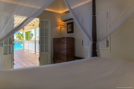 VILLA ELA BEDROOM2 4