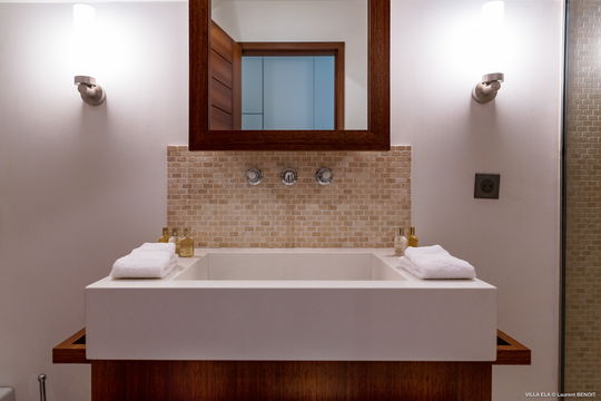 VILLA ELA BEDROOM7 3