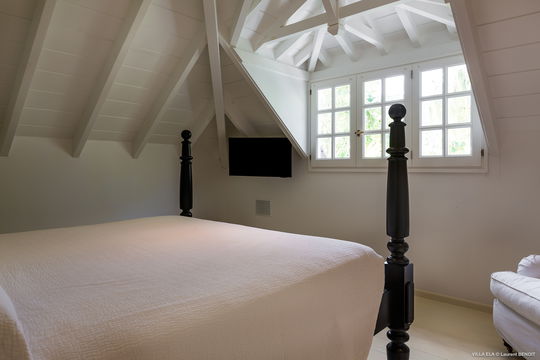 VILLA ELA BEDROOM8 1