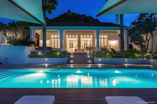 VILLA ELA BY NIGHT 3
