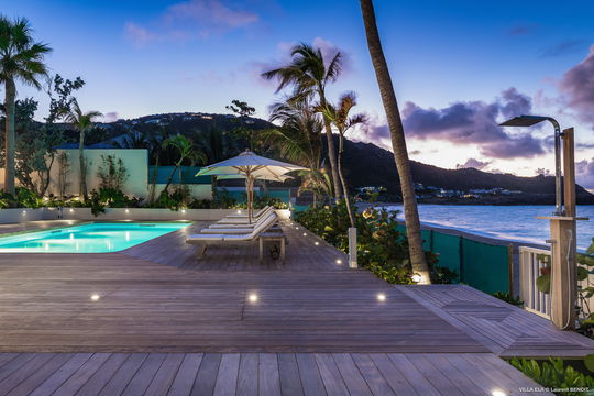 VILLA ELA BY NIGHT 8