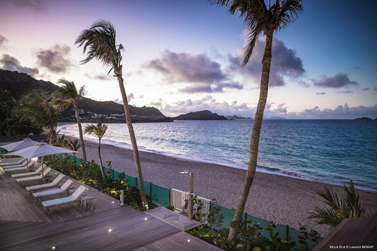 VILLA ELA ON THE BEACH 10