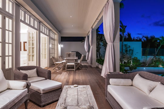 VILLA ELA OUTDOOR LOUNGE AREA 10
