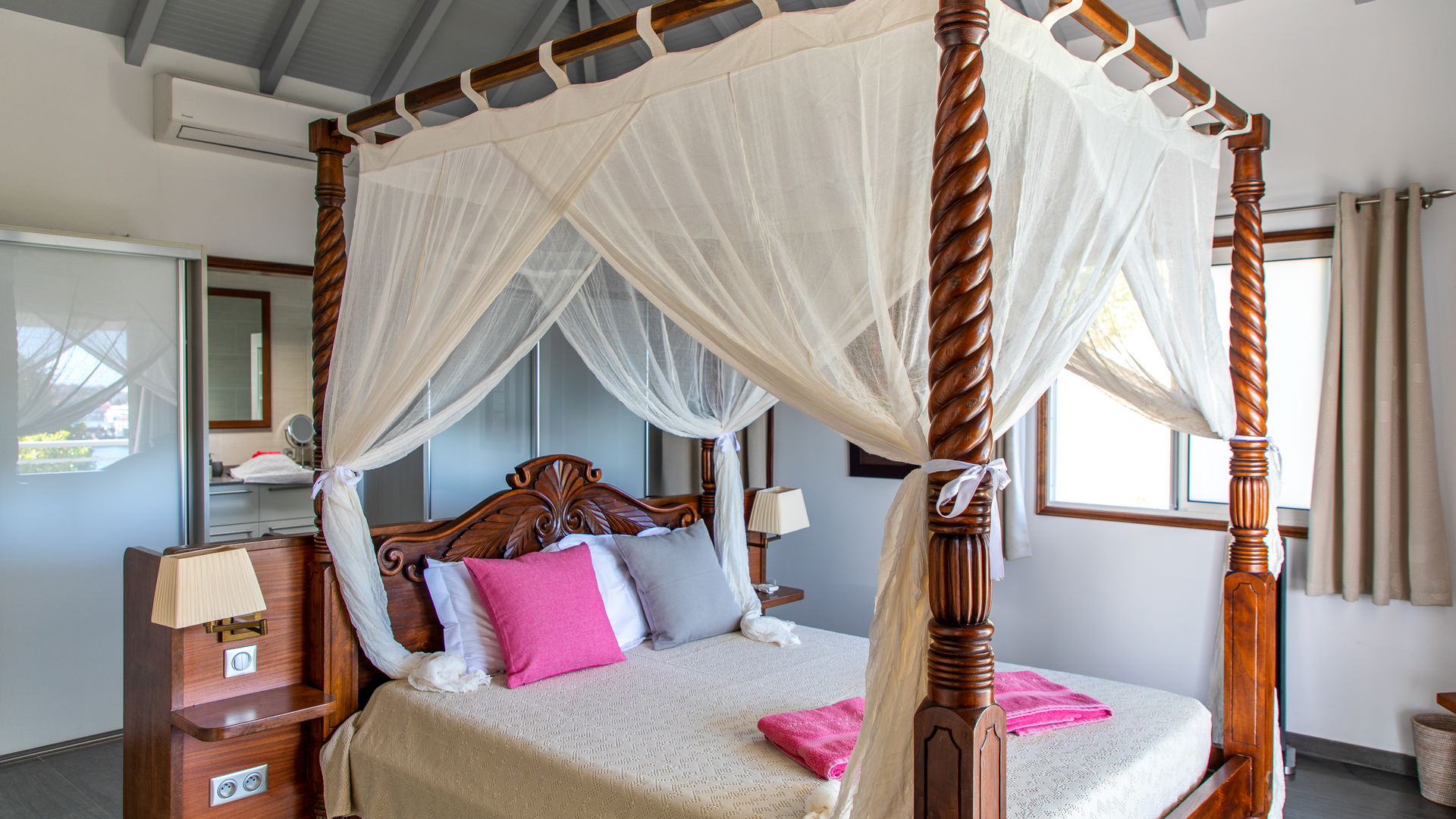 BEDROOM 1