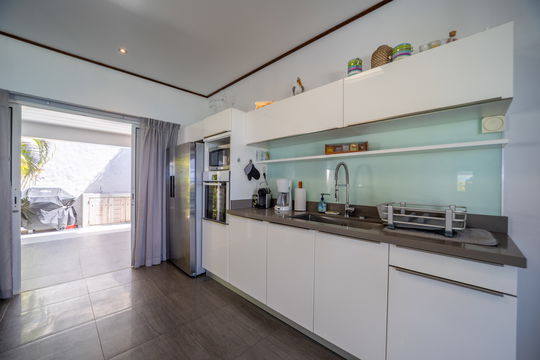 VILLA PLEASURE KITCHEN & DINING AREA 4