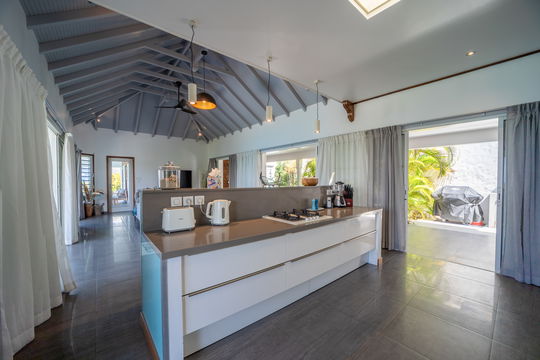 VILLA PLEASURE KITCHEN & DINING AREA 8