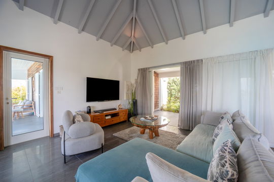 VILLA PLEASURE LIVING AREA 1