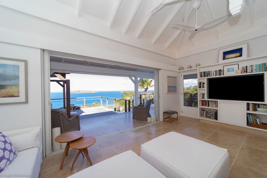 VILLA MARY LIVING AREA 5