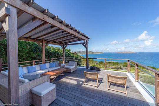 VILLA MARY OUTDOOR LOUNGE AREA 1