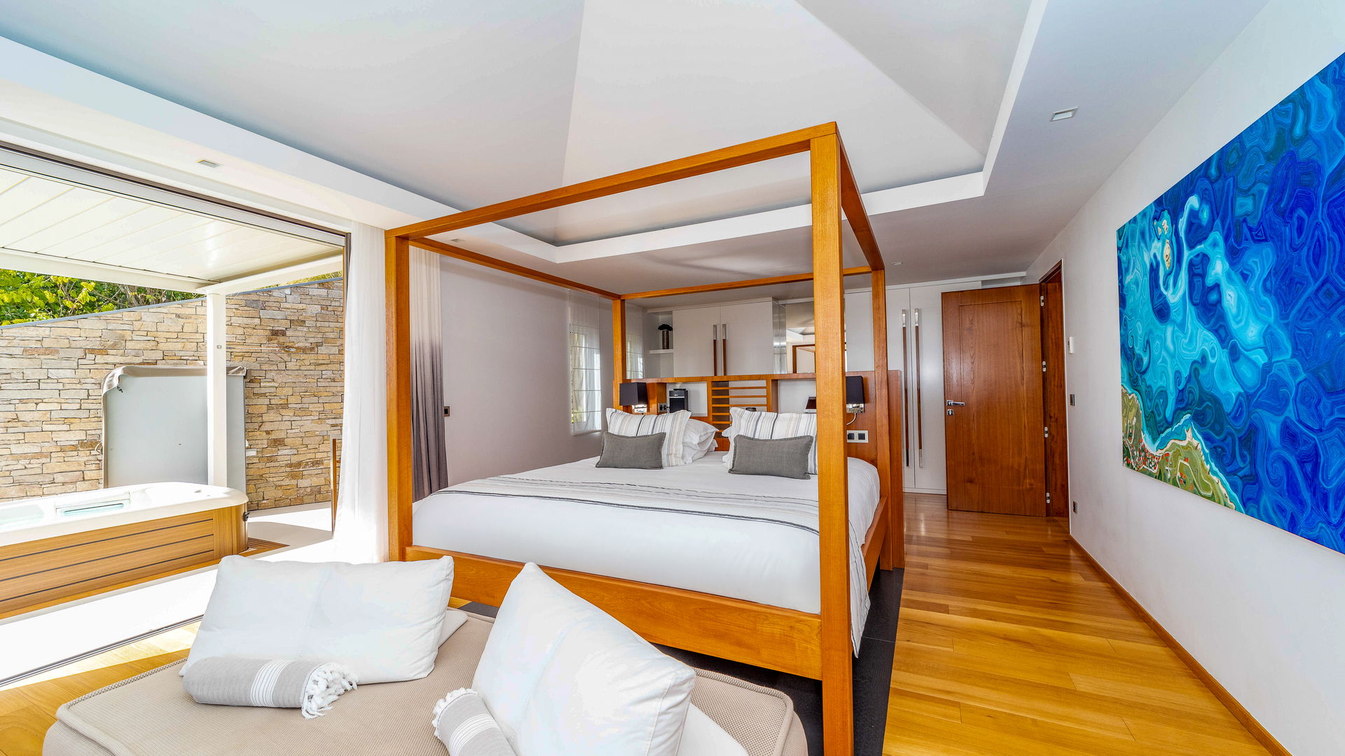 BEDROOM 1