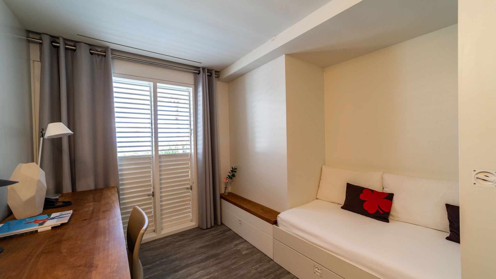 BEDROOM 1