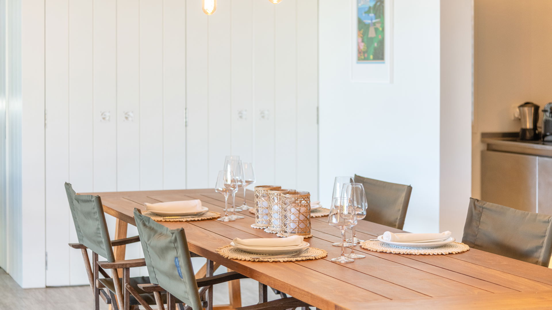 KITCHEN & DINING AREA