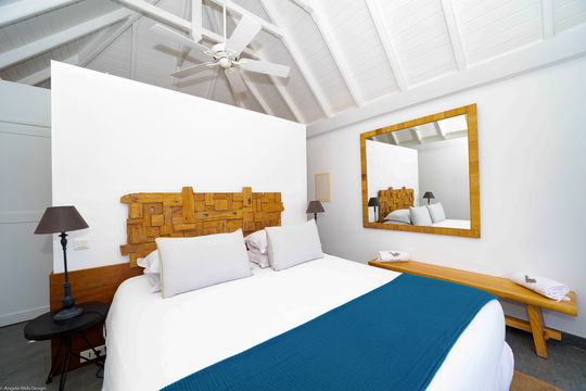 VILLA MADEMOISELLE BEDROOM1 1