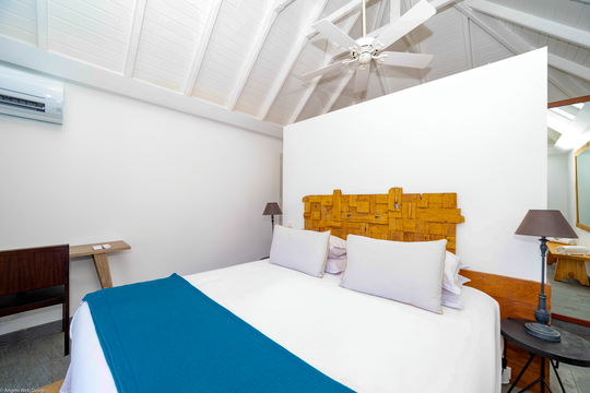 VILLA MADEMOISELLE BEDROOM1 4