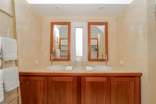 VILLA MADEMOISELLE BEDROOM1 6