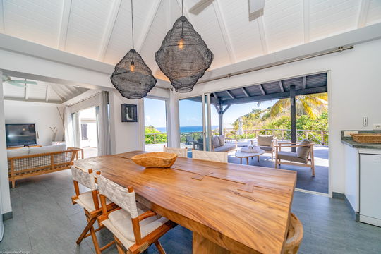 VILLA MADEMOISELLE KITCHEN & DINING AREA 4