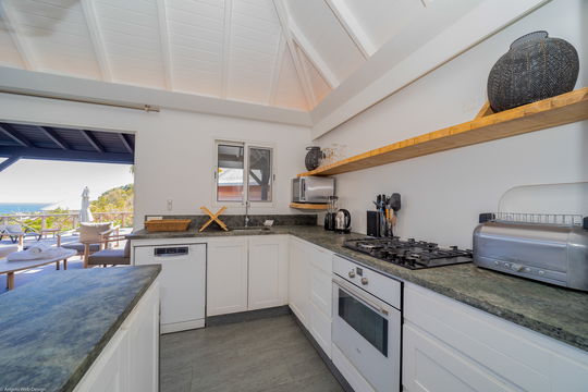VILLA MADEMOISELLE KITCHEN & DINING AREA 6