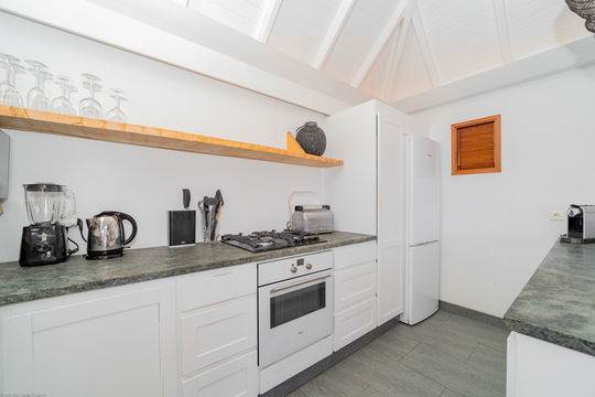 VILLA MADEMOISELLE KITCHEN & DINING AREA 7
