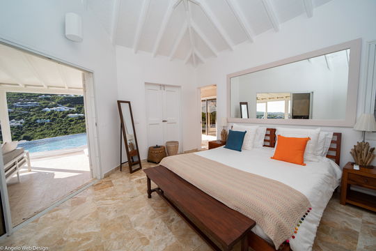 VILLA NOCEAN BEDROOM1 1