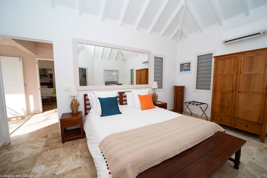 VILLA NOCEAN BEDROOM1 3