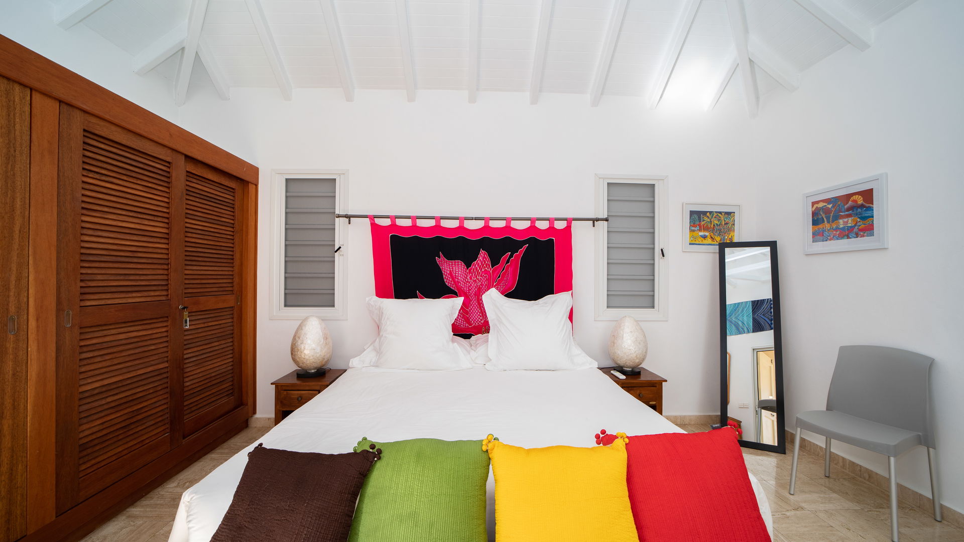 BEDROOM 2