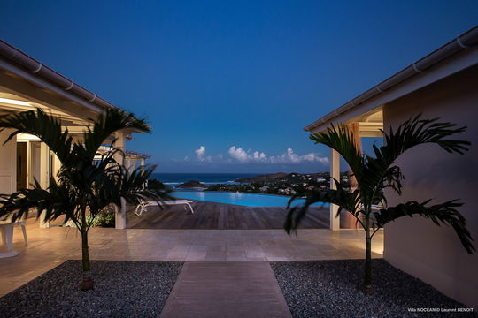 VILLA NOCEAN BY NIGHT 1