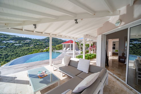 VILLA NOCEAN OUTDOOR LOUNGE AREA 1