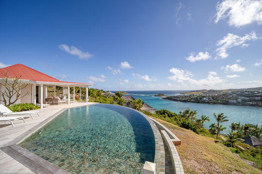 VILLA NOCEAN POOL & TERRACE 1
