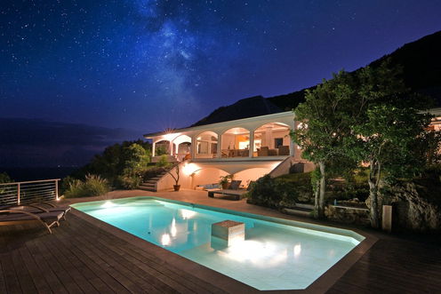 VILLA OCEAN VIBES BY NIGHT 1