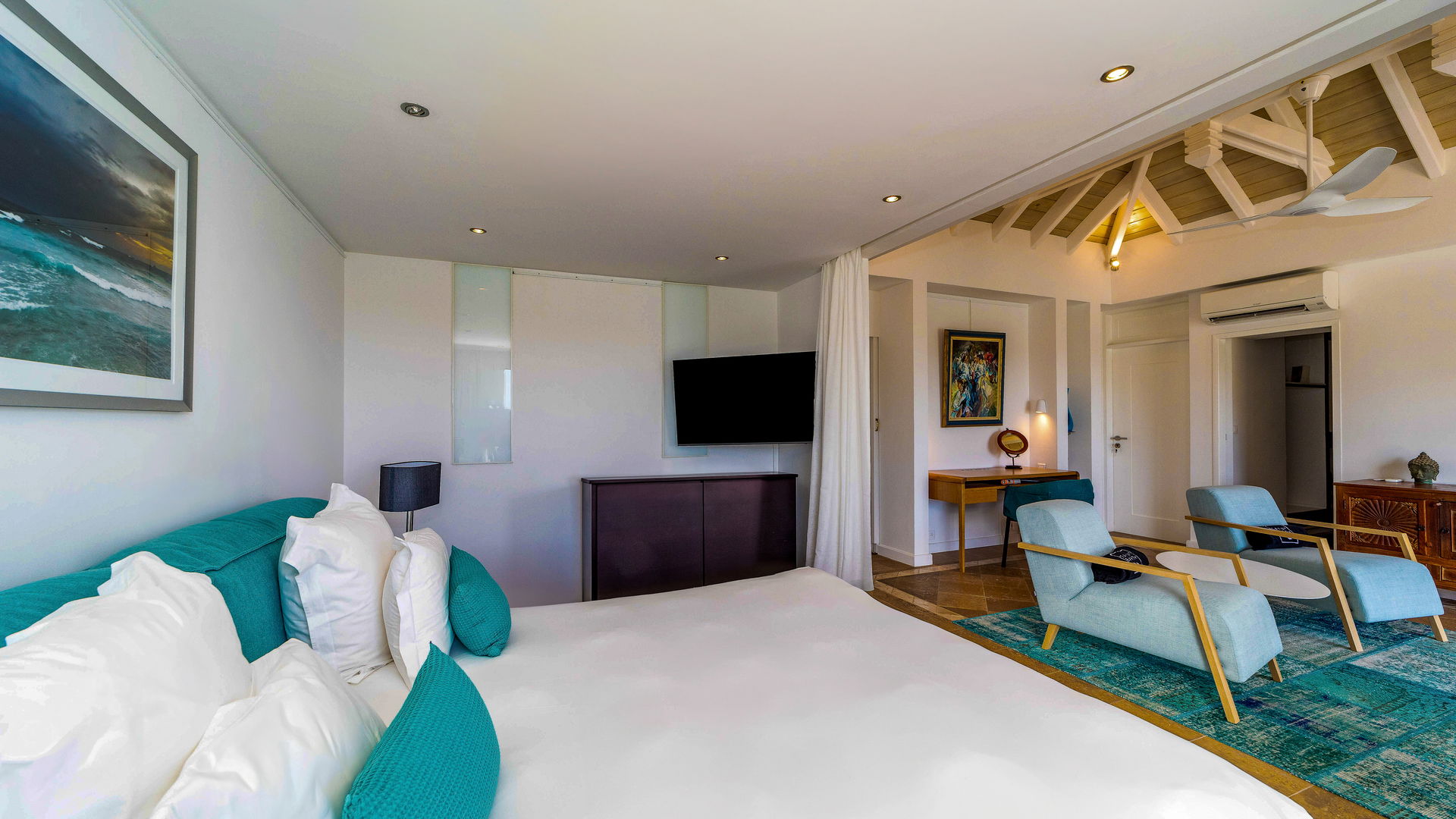 BEDROOM 1