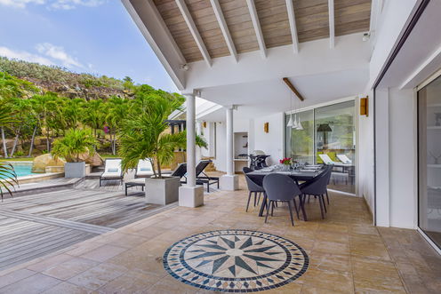 VILLA ARROW MARINE KITCHEN & DINING AREA 2