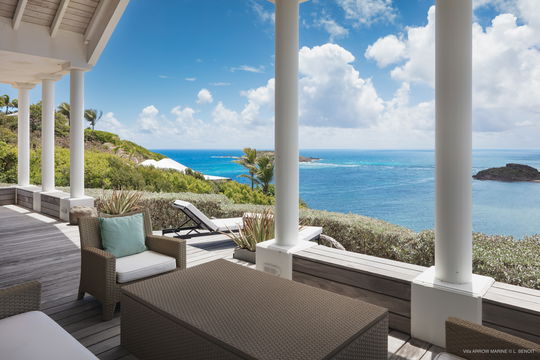 VILLA ARROW MARINE OUTDOOR LOUNGE AREA 4