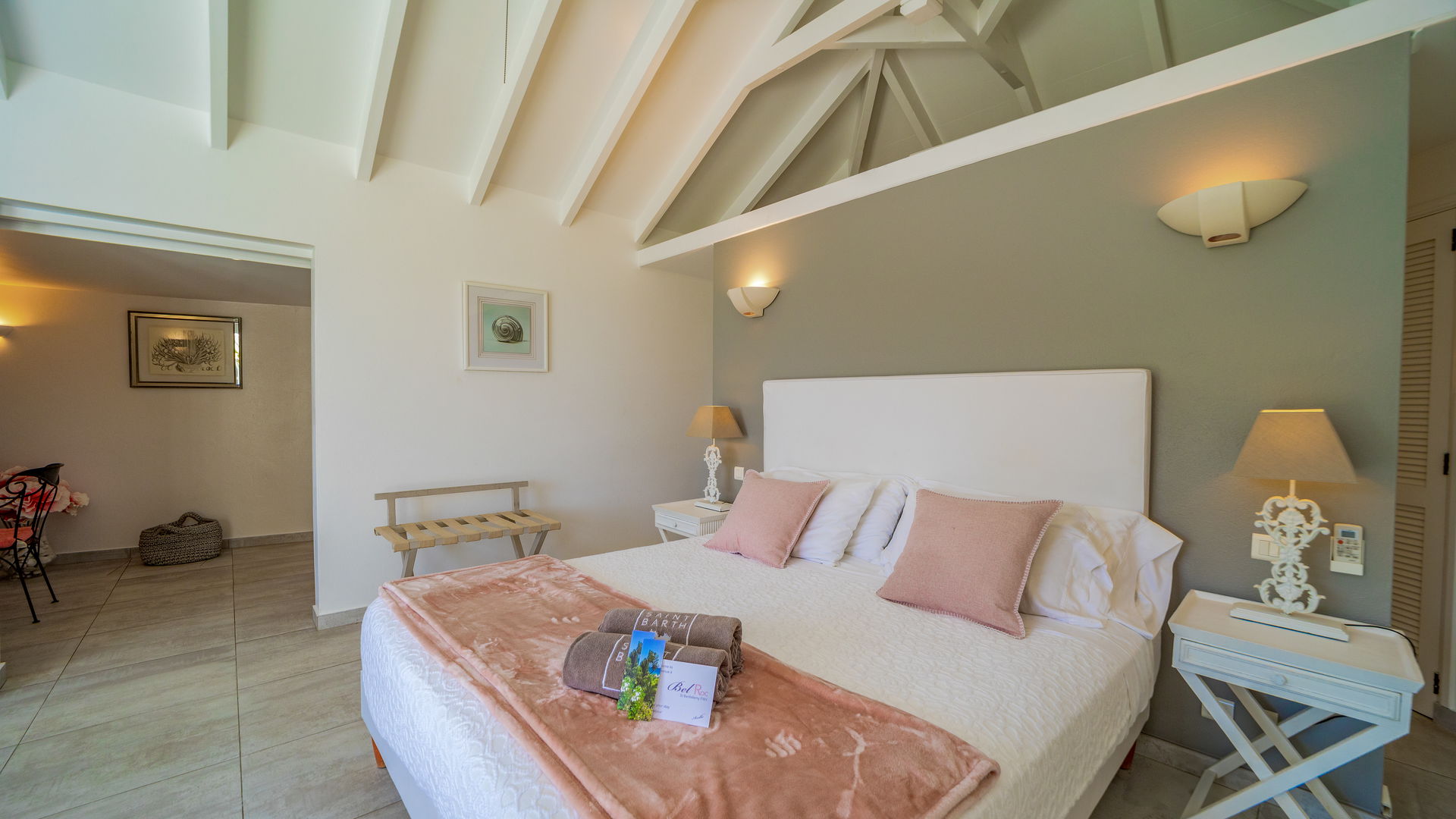 BEDROOM 2