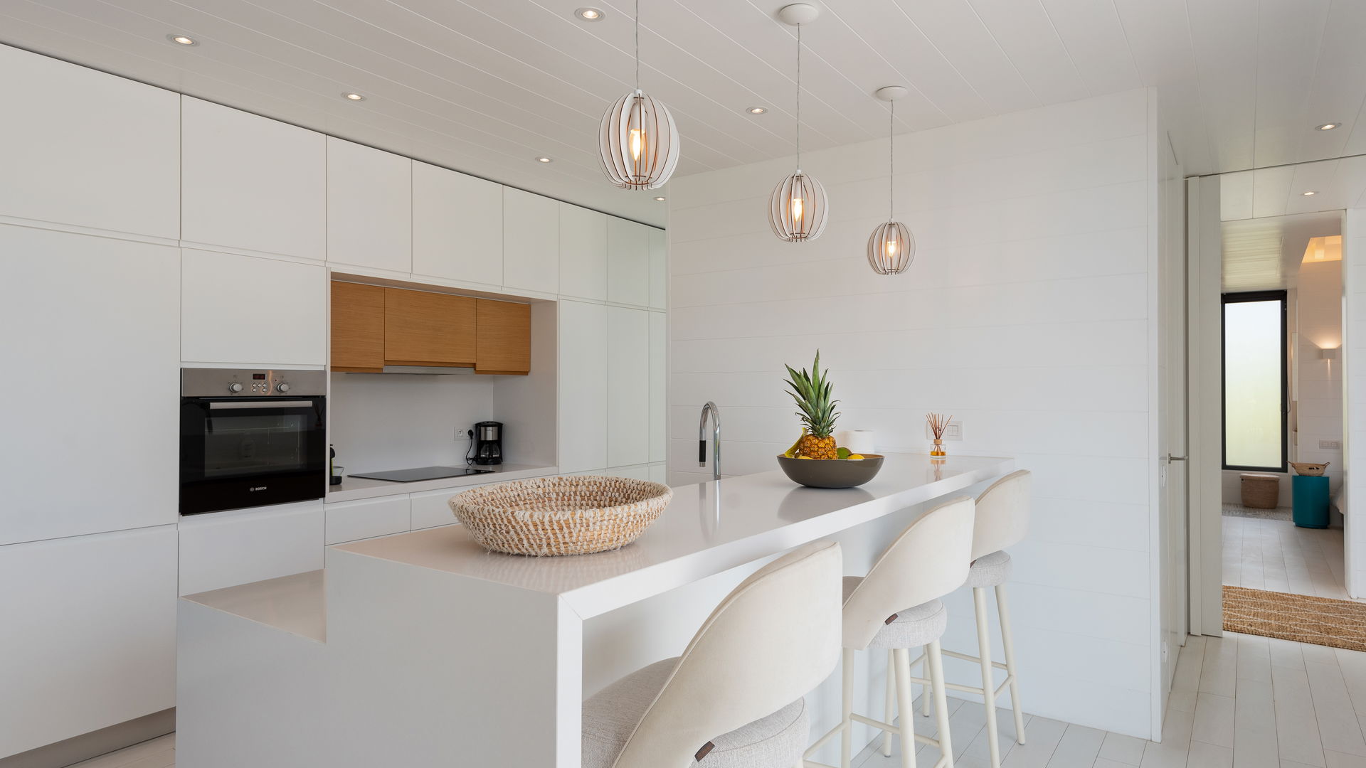 KITCHEN & DINING AREA