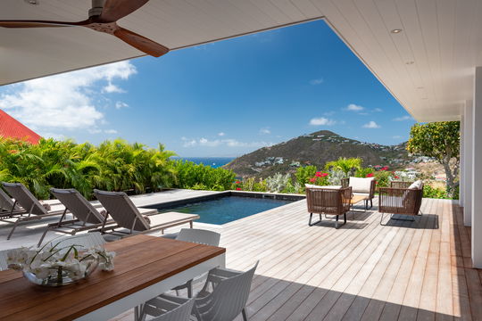 VILLA KING GUSTAF KITCHEN & DINING AREA 5