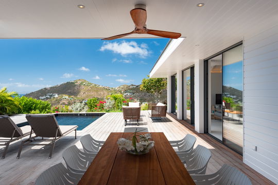 VILLA KING GUSTAF KITCHEN & DINING AREA 6