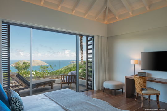 VILLA LES PALMES BEDROOM2 1